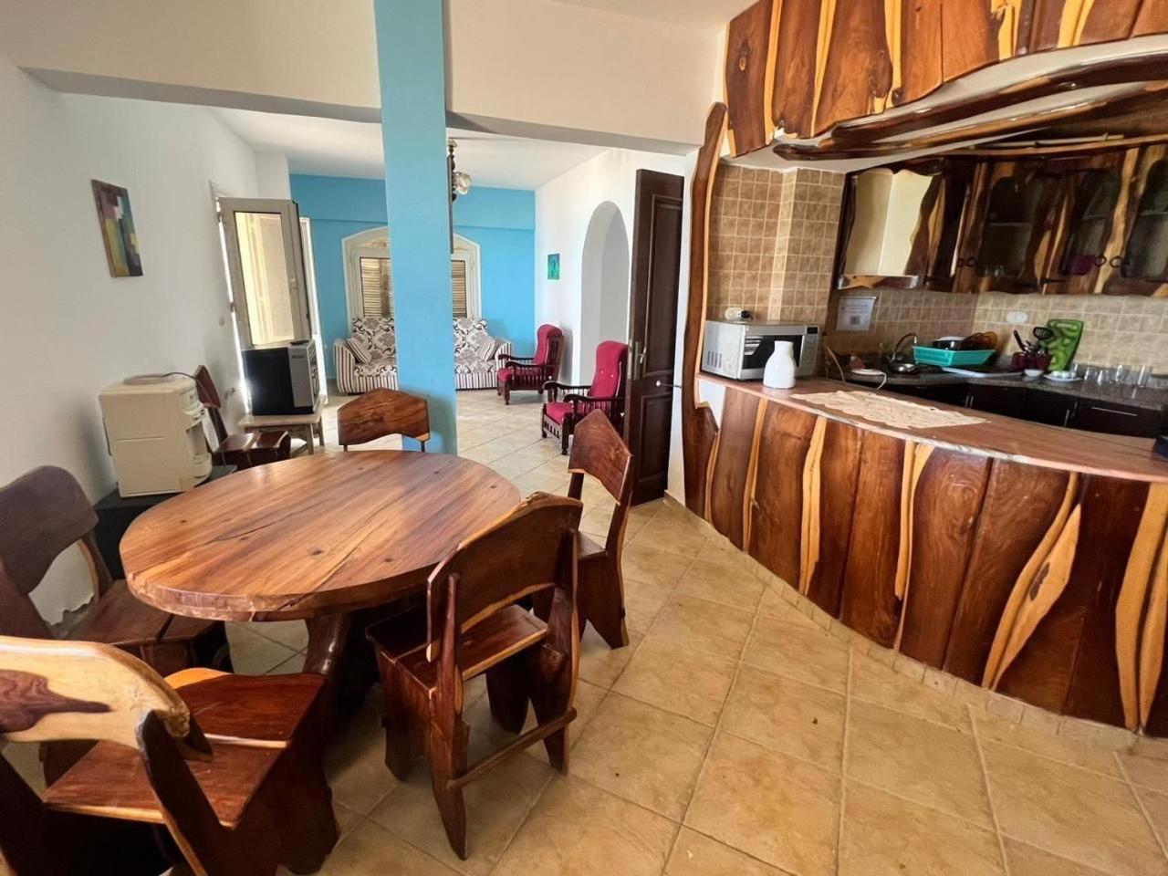 Beachfront Chalet In Green Beach, North Coast El Alamein Bilik gambar